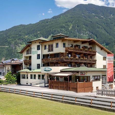 Hotel Alpina Ried im Zillertal Exteriör bild