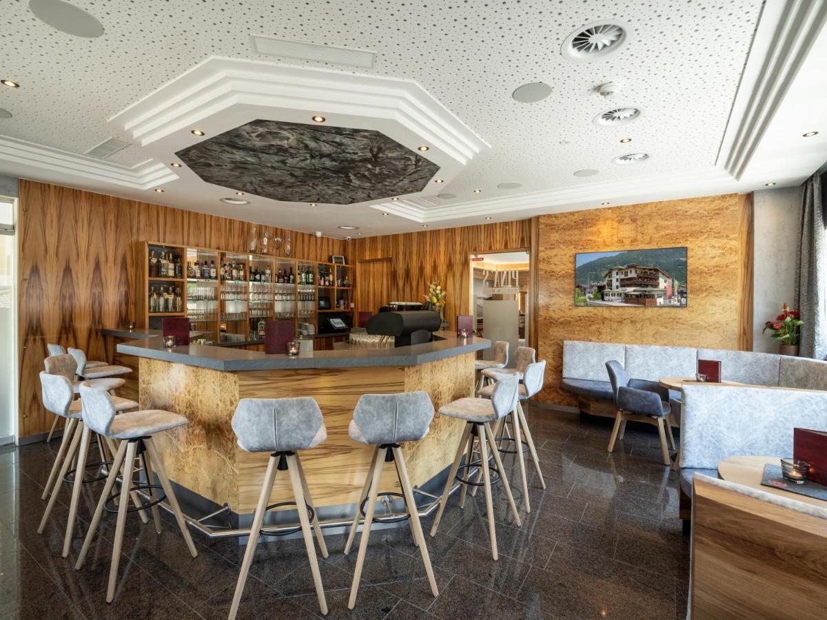 Hotel Alpina Ried im Zillertal Exteriör bild