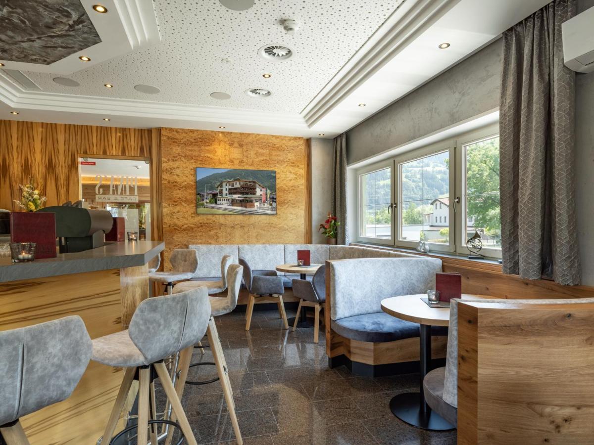 Hotel Alpina Ried im Zillertal Exteriör bild