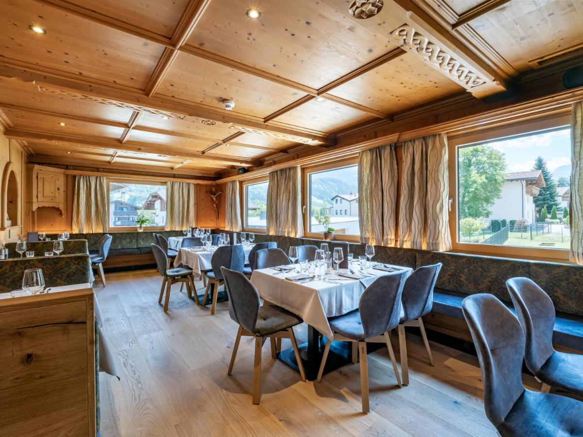 Hotel Alpina Ried im Zillertal Exteriör bild