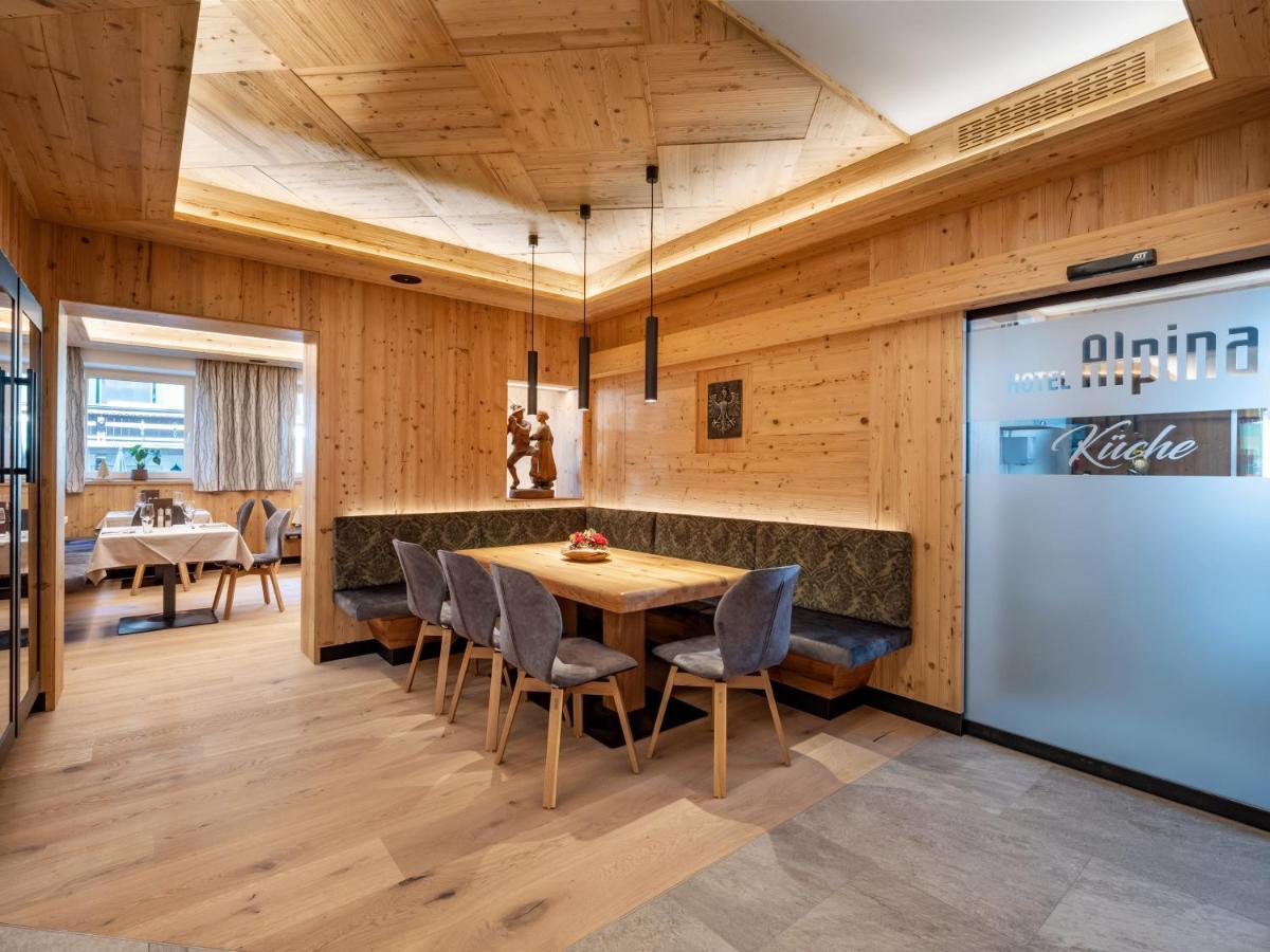 Hotel Alpina Ried im Zillertal Exteriör bild