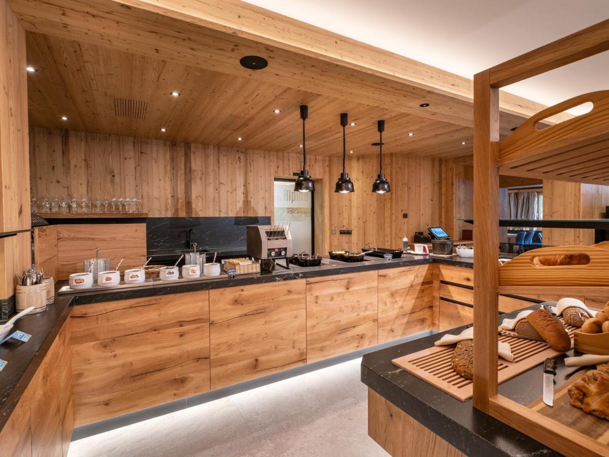 Hotel Alpina Ried im Zillertal Exteriör bild