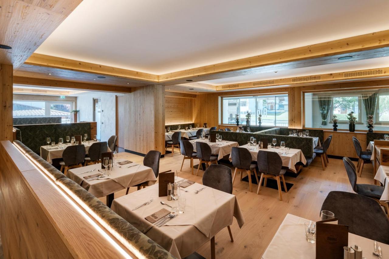 Hotel Alpina Ried im Zillertal Exteriör bild