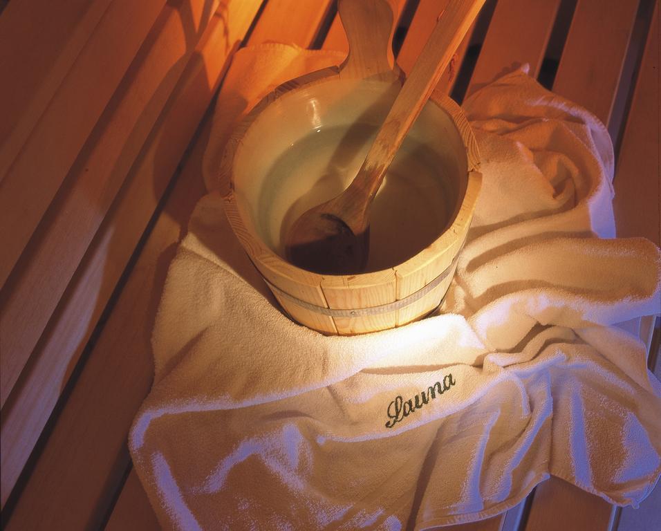 Hotel Alpina Ried im Zillertal Exteriör bild